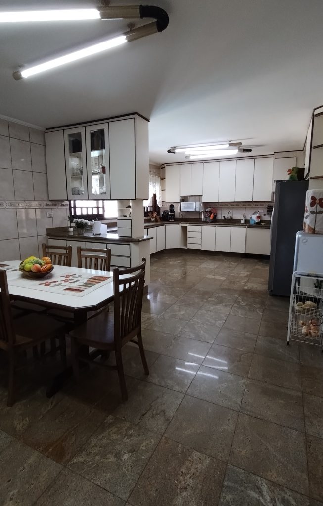 ESPLENDOROSO SOBRADO DE ALTO PADRÃO NO CONDOMÍNIO ARUÃ ESPLENDOROSO SOBRADO DE ALTO PADRÃO NO CONDOMÍNIO ARUÃ