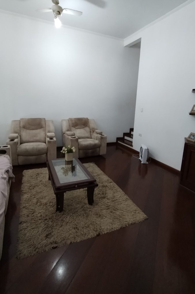ESPLENDOROSO SOBRADO DE ALTO PADRÃO NO CONDOMÍNIO ARUÃ ESPLENDOROSO SOBRADO DE ALTO PADRÃO NO CONDOMÍNIO ARUÃ