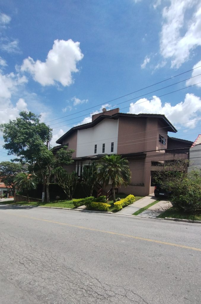 ESPLENDOROSO SOBRADO DE ALTO PADRÃO NO CONDOMÍNIO ARUÃ ESPLENDOROSO SOBRADO DE ALTO PADRÃO NO CONDOMÍNIO ARUÃ