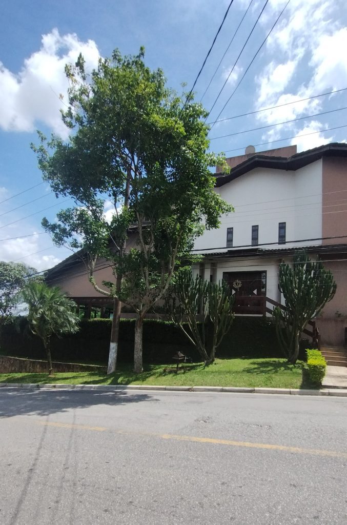 ESPLENDOROSO SOBRADO DE ALTO PADRÃO NO CONDOMÍNIO ARUÃ ESPLENDOROSO SOBRADO DE ALTO PADRÃO NO CONDOMÍNIO ARUÃ