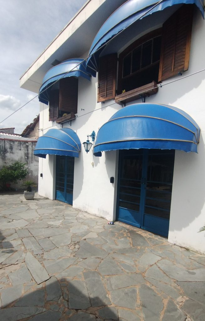 CASA ESPAÇOSA COM PISCINA E EDÍCULA NO MOGI MODERNO CASA ESPAÇOSA COM PISCINA E EDÍCULA NO MOGI MODERNO