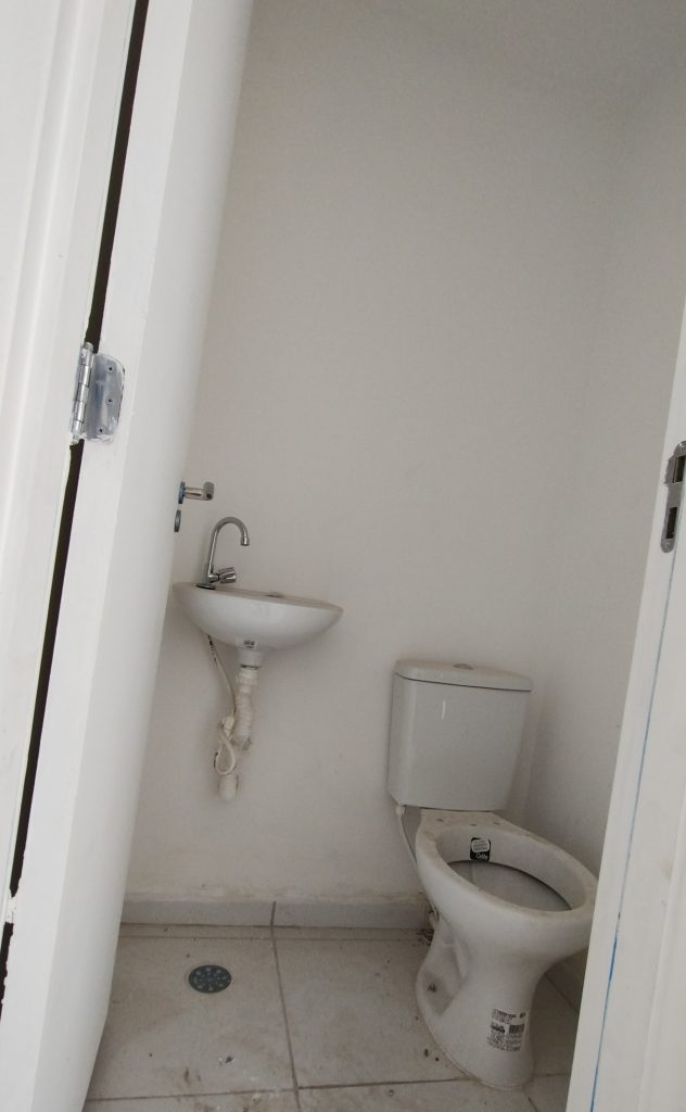 SOBRADO NOVO EM CONDOMÍNIO FECHADO SOBRADO NOVO EM CONDOMÍNIO FECHADO