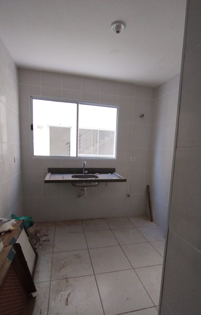 SOBRADO NOVO EM CONDOMÍNIO FECHADO SOBRADO NOVO EM CONDOMÍNIO FECHADO