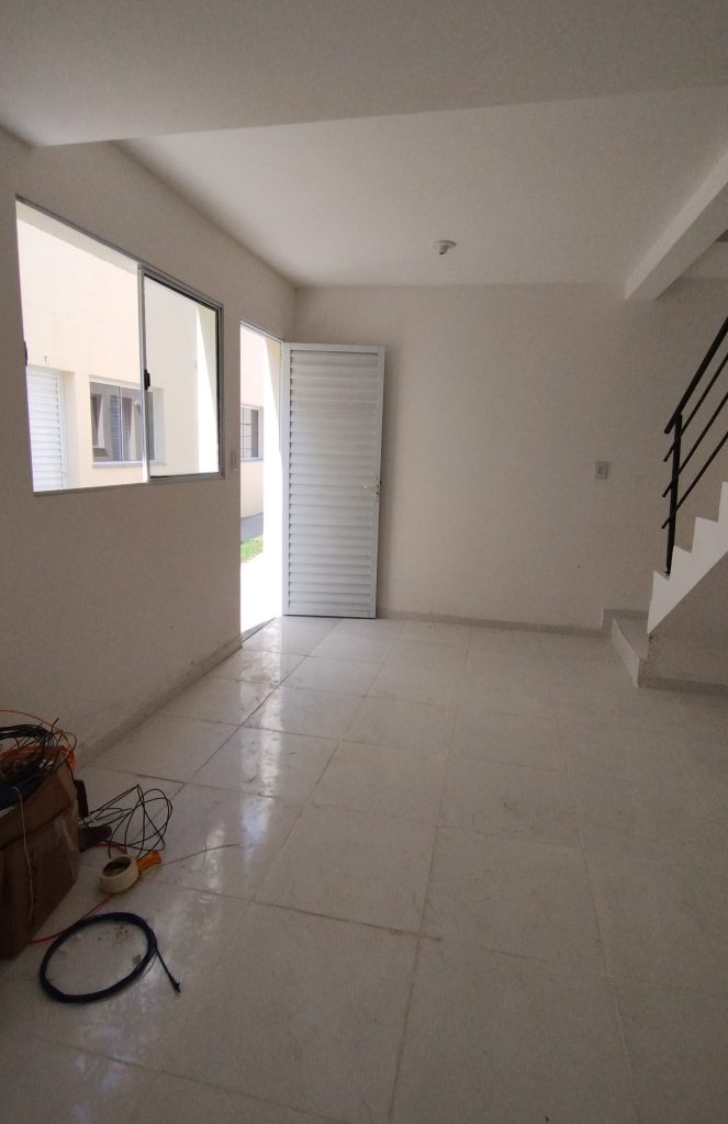 SOBRADO NOVO EM CONDOMÍNIO FECHADO SOBRADO NOVO EM CONDOMÍNIO FECHADO