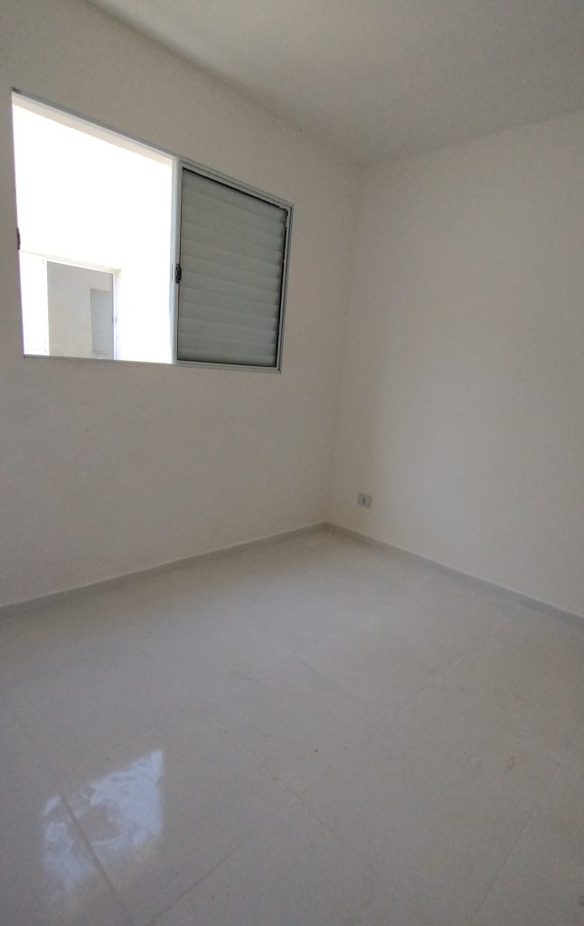 SOBRADO NOVO EM CONDOMÍNIO FECHADO SOBRADO NOVO EM CONDOMÍNIO FECHADO
