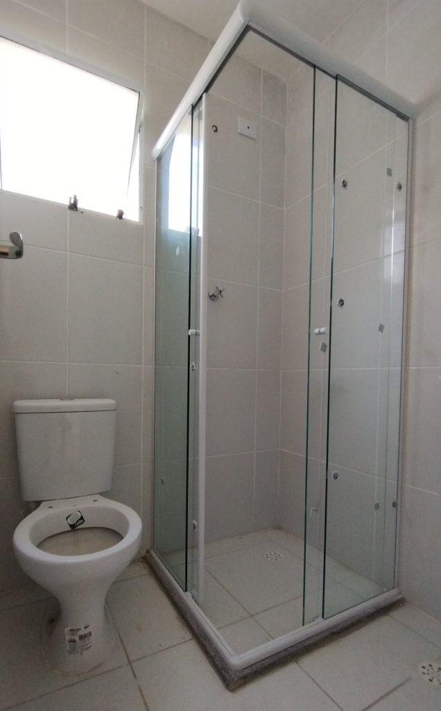 SOBRADO NOVO EM CONDOMÍNIO FECHADO SOBRADO NOVO EM CONDOMÍNIO FECHADO