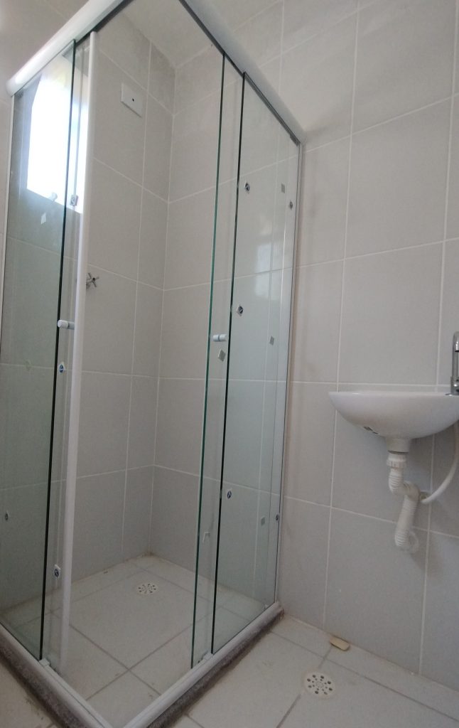 SOBRADO NOVO EM CONDOMÍNIO FECHADO SOBRADO NOVO EM CONDOMÍNIO FECHADO