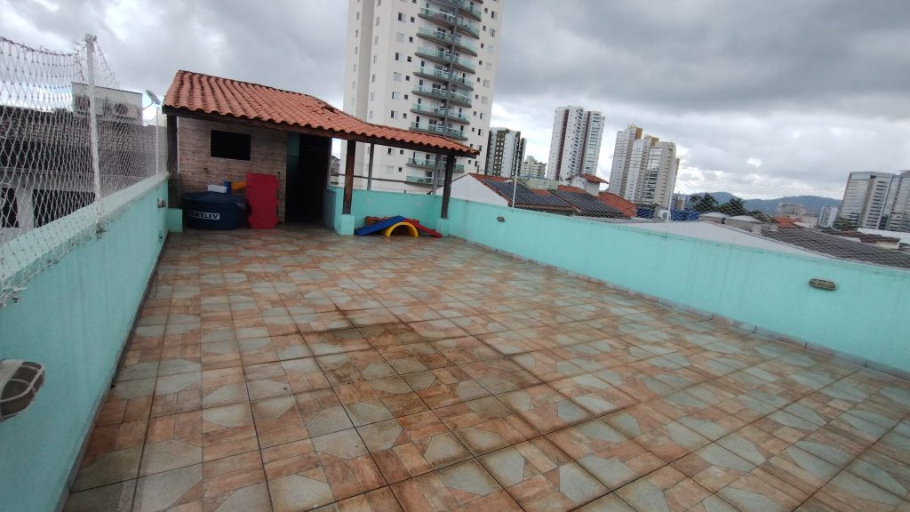 Sobrado Amplo Comercial ou Residencial- Av. São Paulo- Vl. Oliveira Sobrado Amplo Comercial ou Residencial- Av. São Paulo- Vl. Oliveira