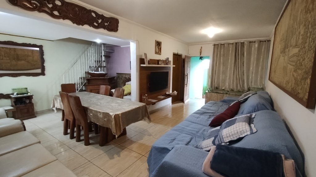 Sobrado Amplo Comercial ou Residencial- Av. São Paulo- Vl. Oliveira Sobrado Amplo Comercial ou Residencial- Av. São Paulo- Vl. Oliveira