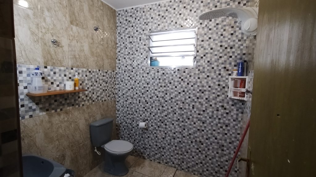 Sobrado Amplo Comercial ou Residencial- Av. São Paulo- Vl. Oliveira Sobrado Amplo Comercial ou Residencial- Av. São Paulo- Vl. Oliveira