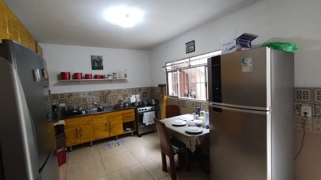 Sobrado Amplo Comercial ou Residencial- Av. São Paulo- Vl. Oliveira Sobrado Amplo Comercial ou Residencial- Av. São Paulo- Vl. Oliveira