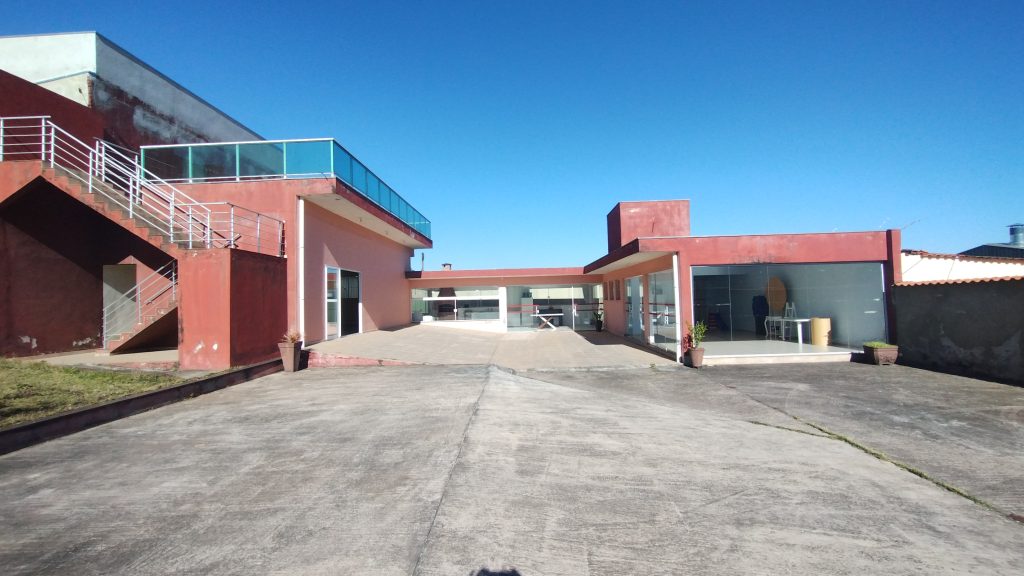 Área Multifuncional / Salão de Festas com Terreno de 1.000 m² Área Multifuncional / Salão de Festas com Terreno de 1.000 m²