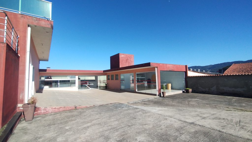 Área Multifuncional / Salão de Festas com Terreno de 1.000 m² Área Multifuncional / Salão de Festas com Terreno de 1.000 m²