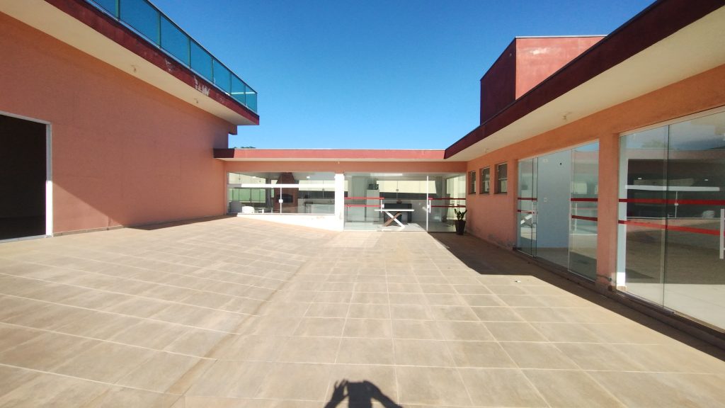 Área Multifuncional / Salão de Festas com Terreno de 1.000 m² Área Multifuncional / Salão de Festas com Terreno de 1.000 m²