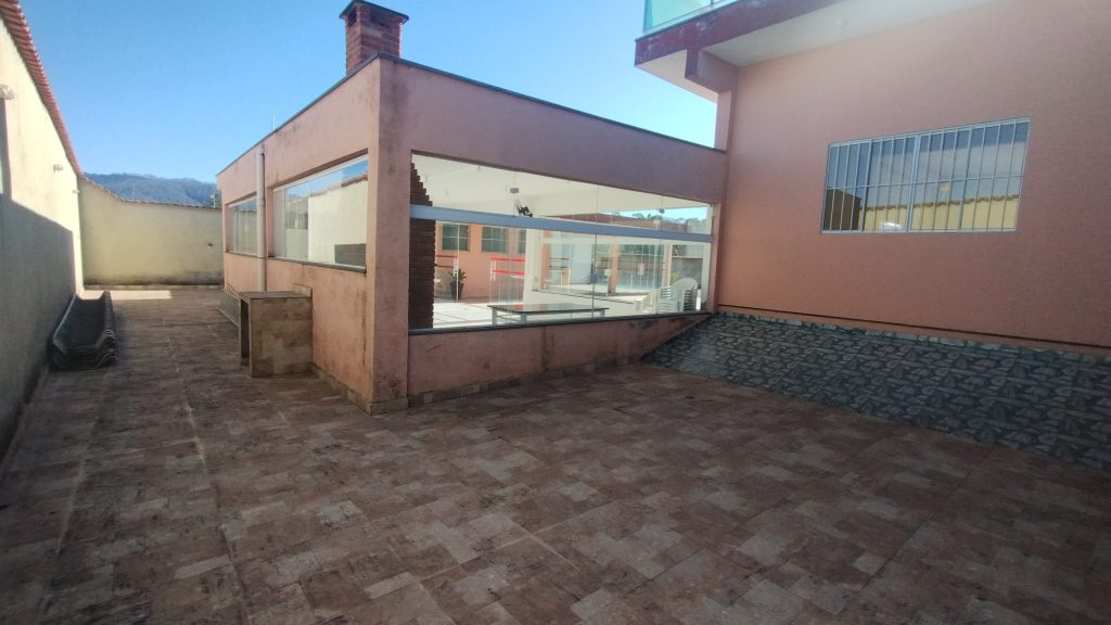 Área Multifuncional / Salão de Festas com Terreno de 1.000 m² Área Multifuncional / Salão de Festas com Terreno de 1.000 m²