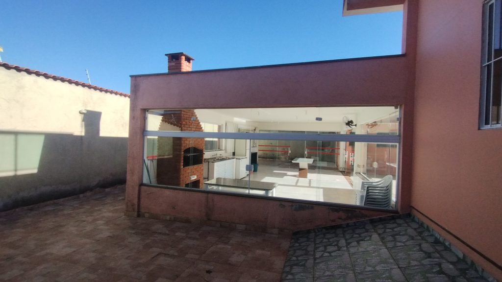 Área Multifuncional / Salão de Festas com Terreno de 1.000 m² Área Multifuncional / Salão de Festas com Terreno de 1.000 m²