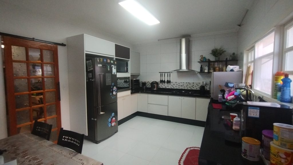 Sobrado Moderno e Completo com 3 dormitórios – Jardim Camila Sobrado Moderno e Completo com 3 dormitórios – Jardim Camila