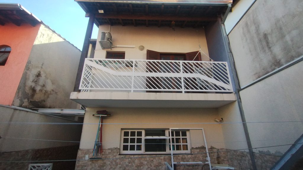 Sobrado Moderno e Completo com 3 dormitórios – Jardim Camila Sobrado Moderno e Completo com 3 dormitórios – Jardim Camila